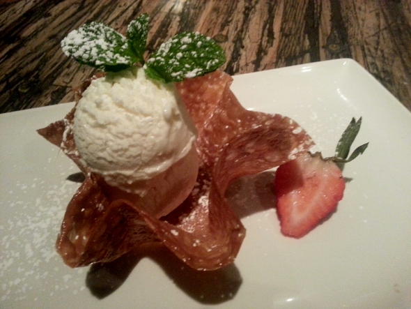 20131212_204129_resized (590x443)