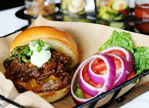 Hickory Plano Burger (510x368)